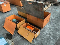 Partij diverse onderdelen - afbeelding 1 van  3