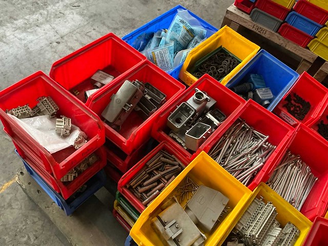 Partij diverse onderdelen - afbeelding 14 van  18