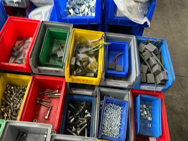 Partij diverse onderdelen - afbeelding 18 van  18