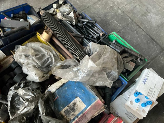 Partij diverse onderdelen - afbeelding 12 van  15