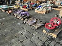 Partij diverse onderdelen - afbeelding 1 van  8