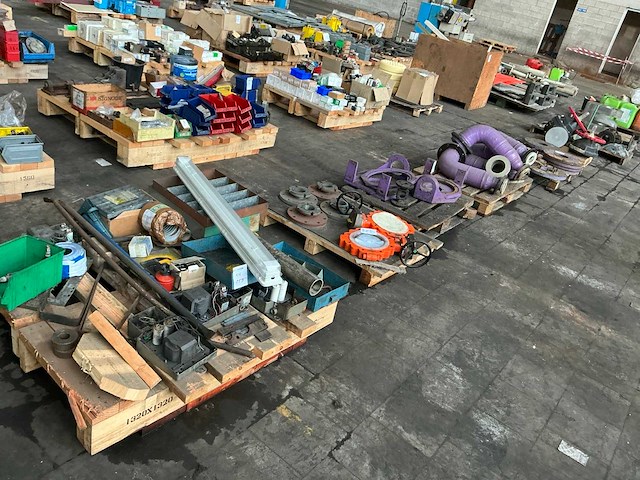 Partij diverse onderdelen - afbeelding 8 van  8