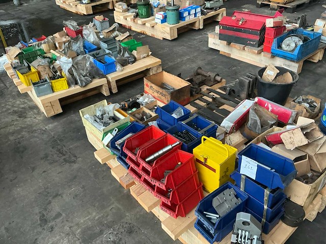 Partij diverse onderdelen - afbeelding 2 van  5