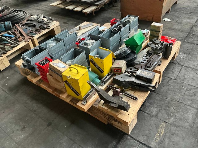 Partij diverse onderdelen - afbeelding 6 van  13