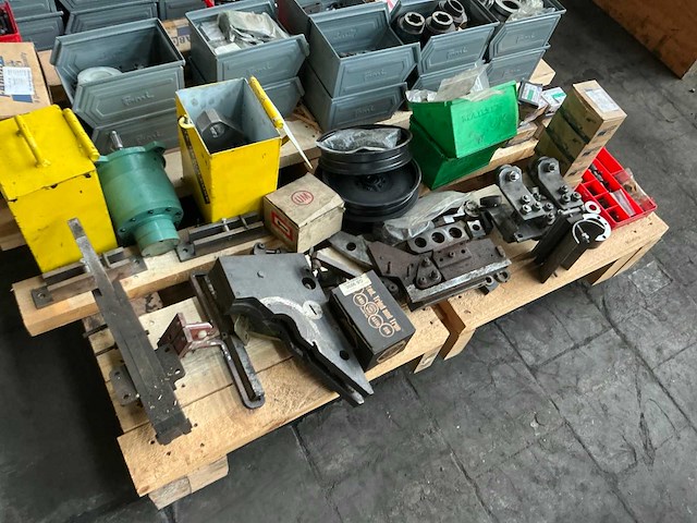 Partij diverse onderdelen - afbeelding 7 van  13