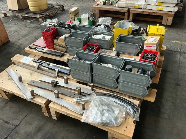 Partij diverse onderdelen - afbeelding 8 van  13