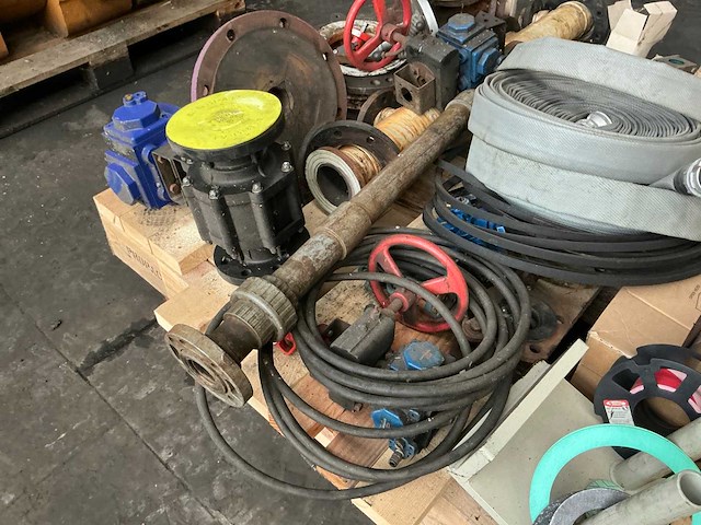 Partij diverse onderdelen - afbeelding 3 van  10