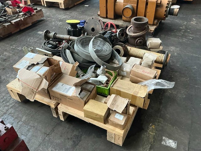 Partij diverse onderdelen - afbeelding 1 van  10