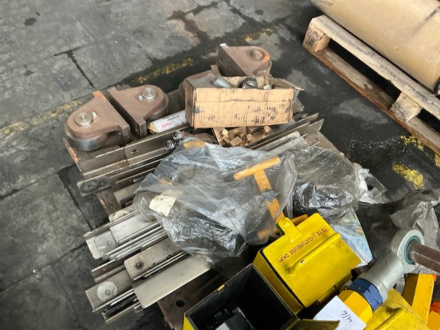 Partij diverse onderdelen - afbeelding 9 van  10