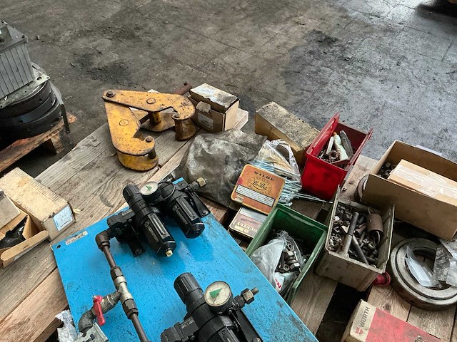 Partij diverse onderdelen - afbeelding 10 van  24