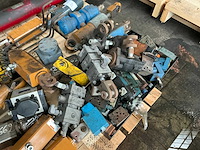 Partij diverse onderdelen - afbeelding 2 van  6