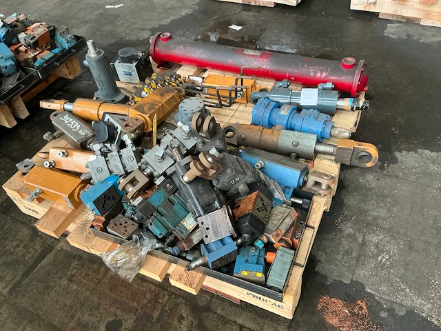 Partij diverse onderdelen - afbeelding 5 van  6