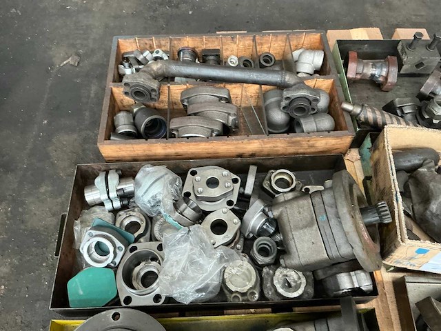 Partij diverse onderdelen - afbeelding 3 van  5