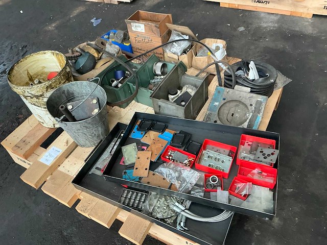 Partij diverse onderdelen - afbeelding 4 van  5