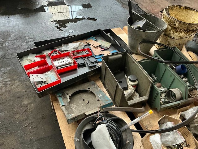 Partij diverse onderdelen - afbeelding 5 van  5