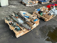 Partij diverse onderdelen - afbeelding 1 van  9