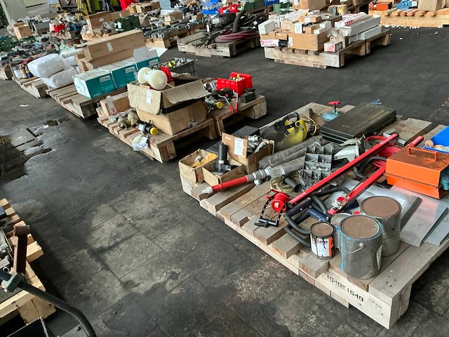 Partij diverse onderdelen - afbeelding 5 van  9