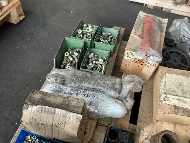 Partij diverse onderdelen - afbeelding 7 van  12