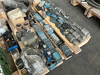 Partij diverse onderdelen - afbeelding 11 van  12