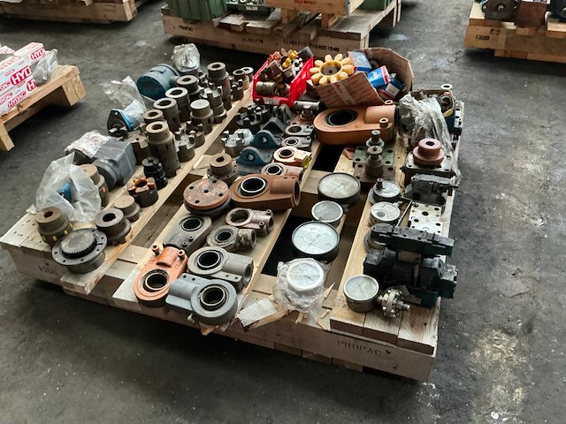 Partij diverse onderdelen - afbeelding 4 van  8