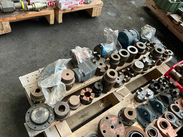 Partij diverse onderdelen - afbeelding 5 van  8