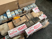 Partij diverse onderdelen - afbeelding 7 van  8