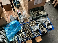 Partij diverse onderdelen - afbeelding 8 van  19