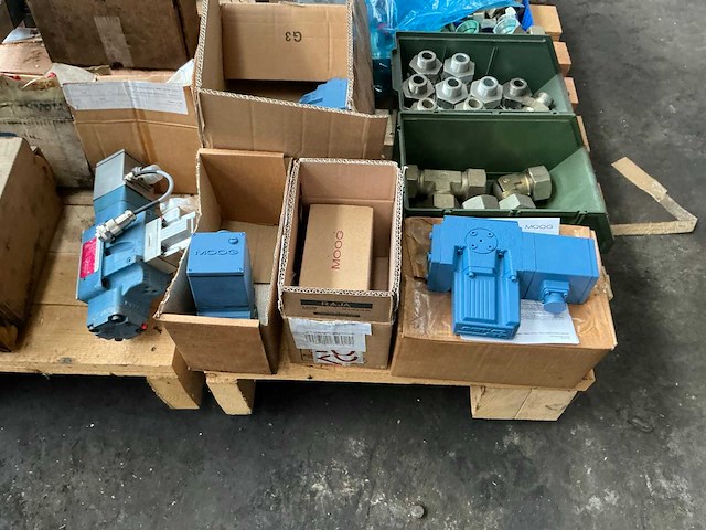 Partij diverse onderdelen - afbeelding 9 van  19