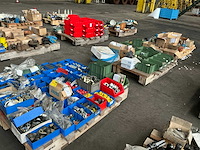 Partij diverse onderdelen - afbeelding 1 van  19