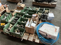 Partij diverse onderdelen - afbeelding 18 van  19