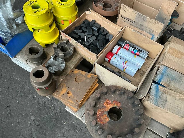 Partij diverse onderdelen - afbeelding 5 van  17