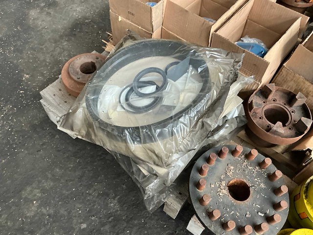 Partij diverse onderdelen - afbeelding 7 van  17