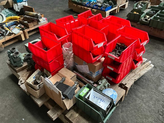 Partij diverse onderdelen - afbeelding 10 van  17