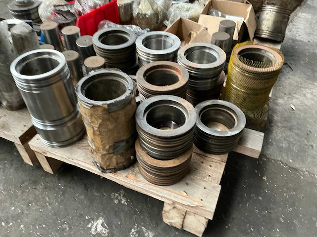 Partij diverse onderdelen - afbeelding 5 van  18