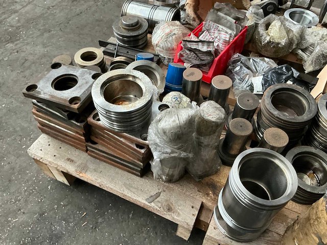 Partij diverse onderdelen - afbeelding 6 van  18