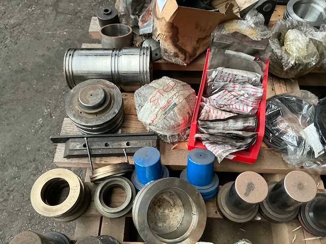 Partij diverse onderdelen - afbeelding 7 van  18