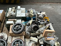 Partij diverse onderdelen - afbeelding 1 van  6