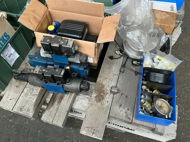 Partij diverse onderdelen - afbeelding 3 van  6