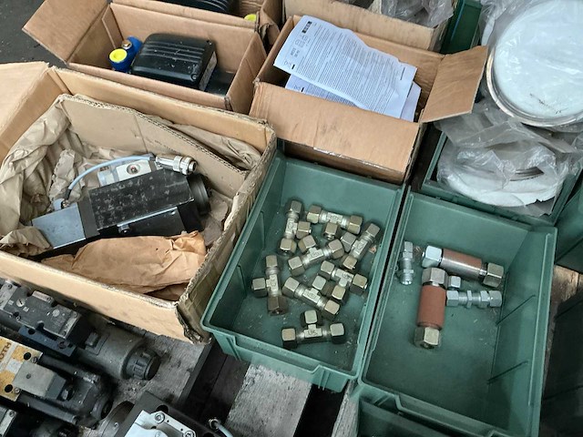 Partij diverse onderdelen - afbeelding 4 van  6