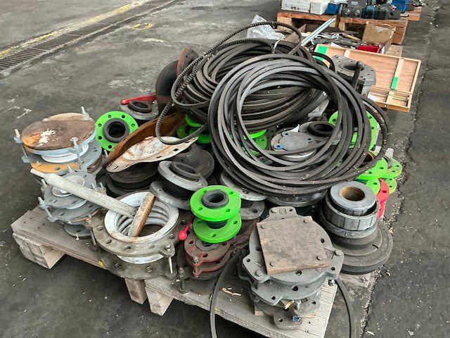 Partij diverse onderdelen - afbeelding 8 van  12