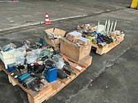 Partij diverse onderdelen - afbeelding 1 van  8