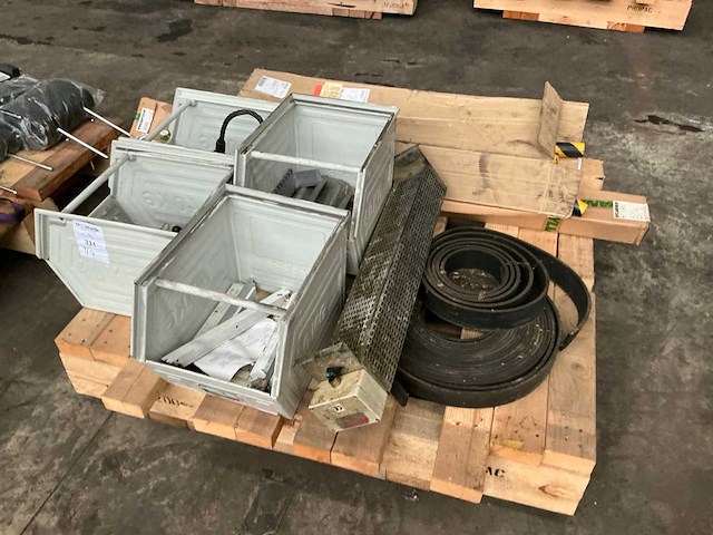 Partij diverse onderdelen - afbeelding 6 van  14