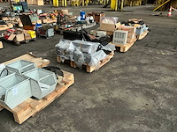 Partij diverse onderdelen - afbeelding 1 van  14