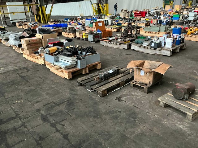 Partij diverse onderdelen - afbeelding 8 van  14