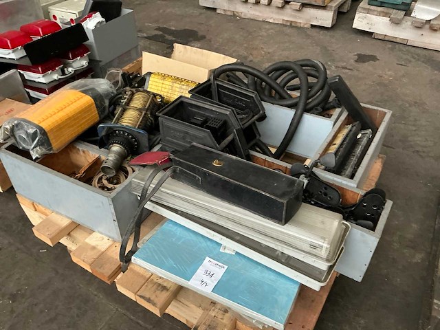 Partij diverse onderdelen - afbeelding 12 van  14