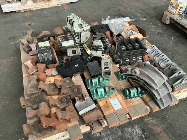 Partij diverse onderdelen - afbeelding 6 van  12