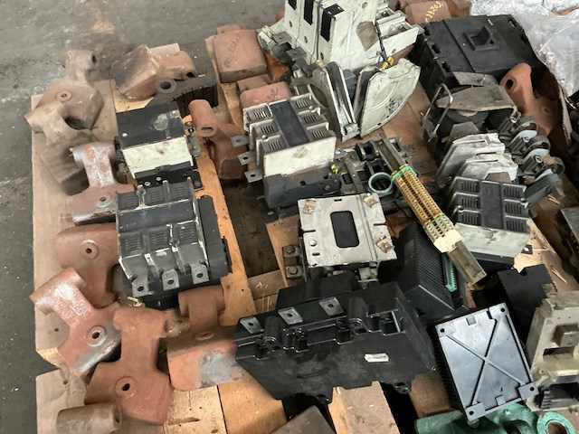 Partij diverse onderdelen - afbeelding 7 van  12