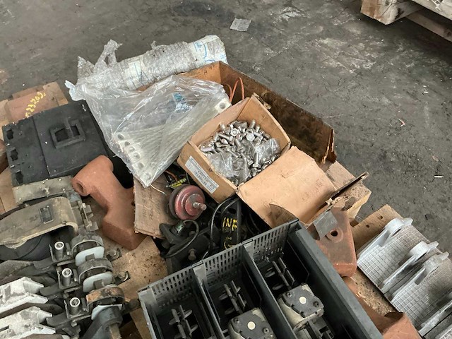 Partij diverse onderdelen - afbeelding 8 van  12