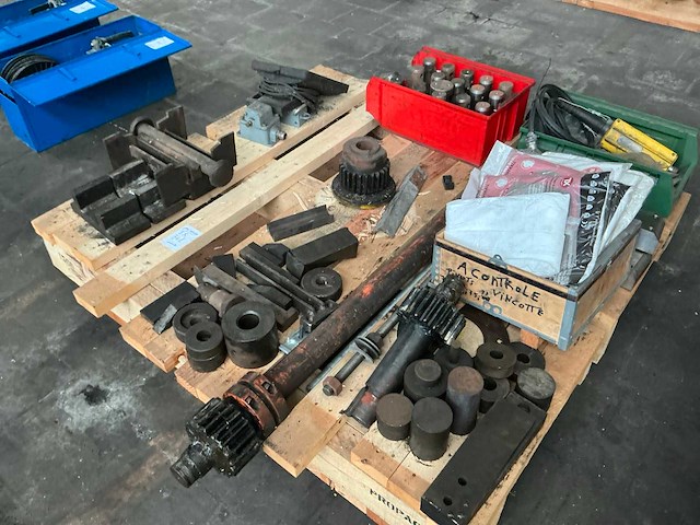 Partij diverse onderdelen - afbeelding 17 van  25