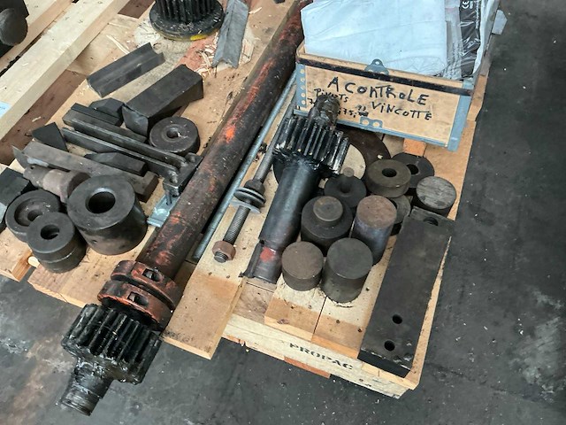 Partij diverse onderdelen - afbeelding 18 van  25